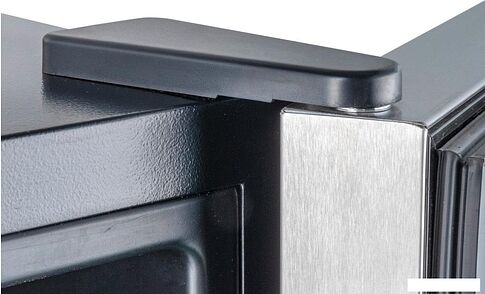 Винный шкаф Temptech WP120DCB