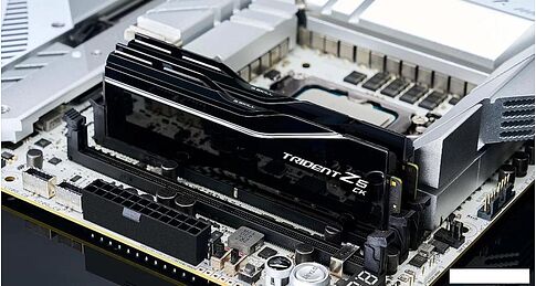 Оперативная память G.Skill Trident Z5 CK 2x24ГБ DDR5 8200 МГц F5-8200C4052G24GX2-TZ5CK