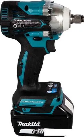 Гайковерт Makita DTW300RTJ (с 2-мя АКБ)