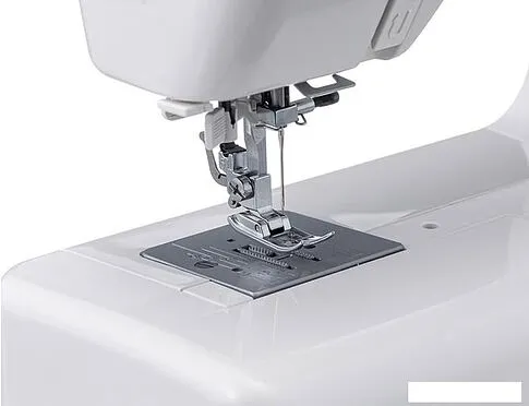 Электромеханическая швейная машина Janome EQ25