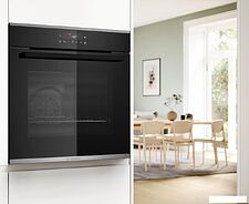Электрический духовой шкаф Bosch Serie 4 HBG272EB3