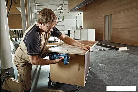 Электролобзик Bosch GST 18 V-LI S Professional 06015A5100 (без АКБ)