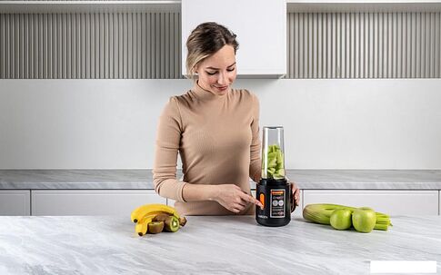 Портативный блендер Garlyn FreedomCook SB1 (без АКБ)