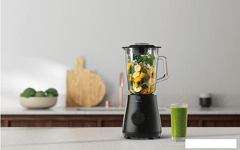 Стационарный блендер Electrolux E3TB1-4GG