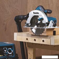 Дисковая (циркулярная) пила Makita HS7601J Дисковая (циркулярная) пила Makita HS7601J
