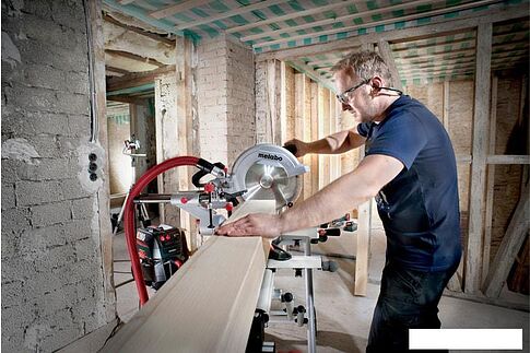 Торцовочная пила Metabo KGS 254 M Set