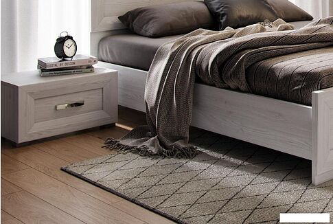 Тумба Black Red White Malta B136-KOM1S (лиственница сибирская/орех лион)