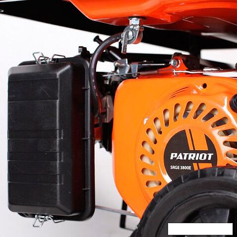Бензиновый генератор Patriot SRGE 3800E
