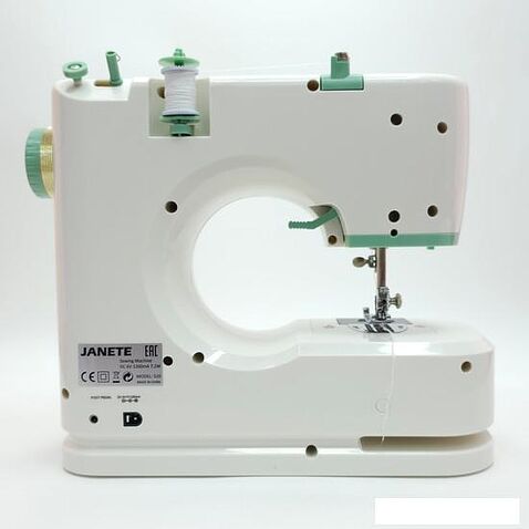 Электромеханическая швейная машина Janete 520