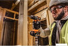 Ударная дрель-шуруповерт AEG Powertools BSB 18SBL2-0 4935480057 (без АКБ) Ударная дрель-шуруповерт AEG Powertools BSB 18SBL2-0 4935480057 (без АКБ)
