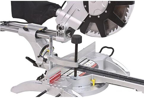 Дисковая пила Калибр Мастер ПТЭ-2100/305ПРм