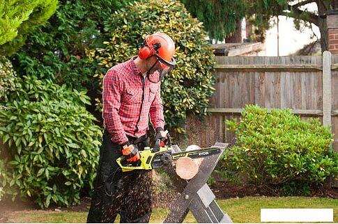 Электрическая пила Ryobi RCS1935B