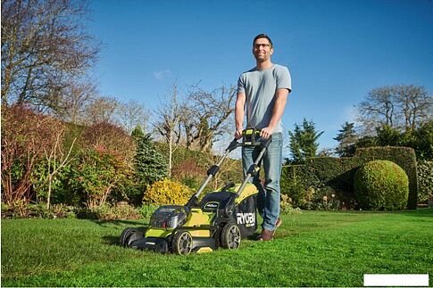 Газонокосилка Ryobi RY18LMX40B-0 (без АКБ)