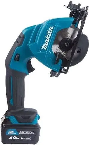 Дисковая (циркулярная) пила Makita HS301DSME (с 2-мя АКБ 4 Ah, кейс)