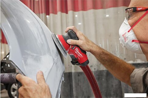 Эксцентриковая шлифмашина Milwaukee M12FROS5-0 4933493650 (без АКБ)