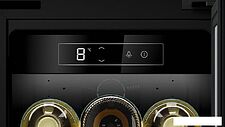 Винный шкаф NEFF KU9202HF0