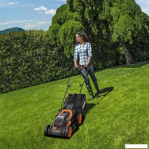 Колёсная газонокосилка Worx WG779.9 (без АКБ)