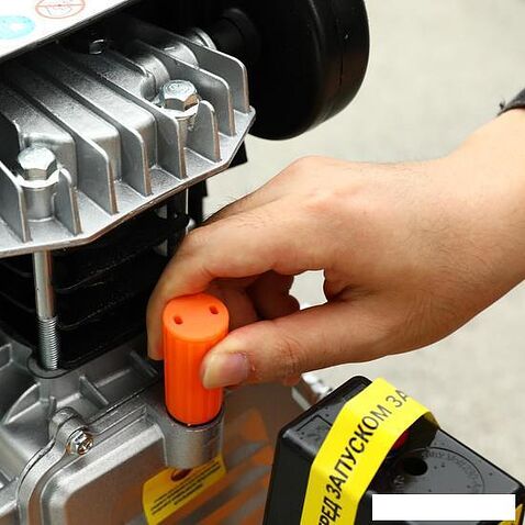 Компрессор Deko DKAC50 018-1111