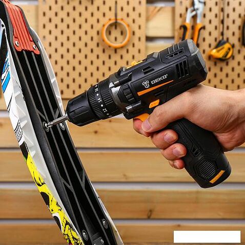 Ударная дрель-шуруповерт Deko GCD12DU 063-4039 (с 1-м АКБ)