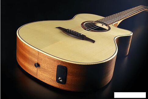 Электроакустическая гитара LAG Tramontane 70 T70ACE