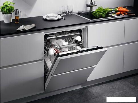 Встраиваемая посудомоечная машина AEG FSE94848P