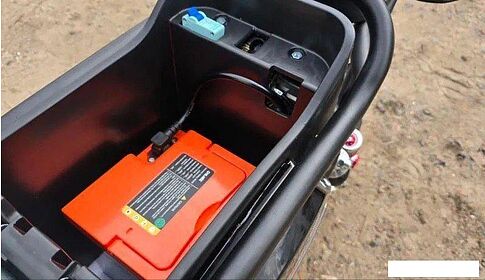 Электроскутер AVM.Plus Zoomer (черный)