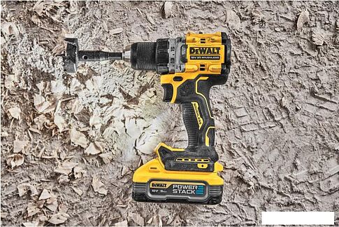 Дрель-шуруповерт DeWalt DCD800H2T (с 2-мя АКБ 5 Ач, кейс)