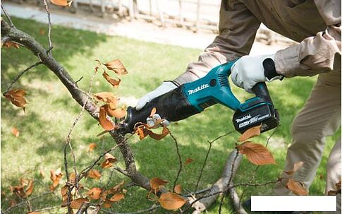 Сабельная пила Makita DJR186Z