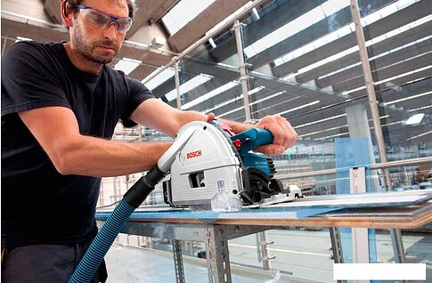 Дисковая пила Bosch GKT 55 GCE Professional [0601675000]