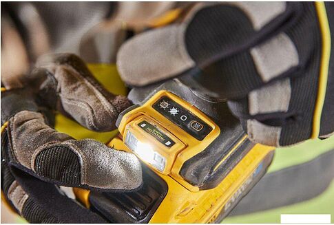 Ударная дрель-шуруповерт DeWalt DCD1007NT (без АКБ, кейс)