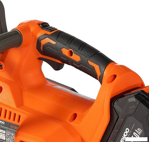 Аккумуляторная пила Daewoo Power DACS 3021Li Set (с 2-мя АКБ)