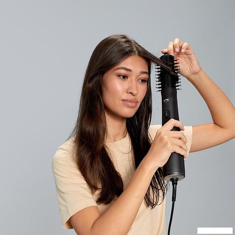 Фен-щетка Braun Air Styler AS420E