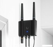 Мобильный 4G Wi-Fi роутер Ubiquiti Mobile Router Ultra