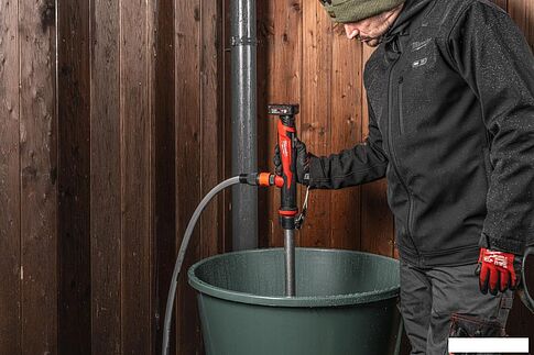 Дренажный насос Milwaukee M12 BSWP-601 4933479640 (с 1-им АКБ)