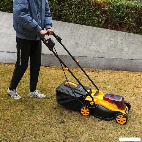 Газонокосилка Deko DKLM20V 083-2019 (с 2-мя АКБ)