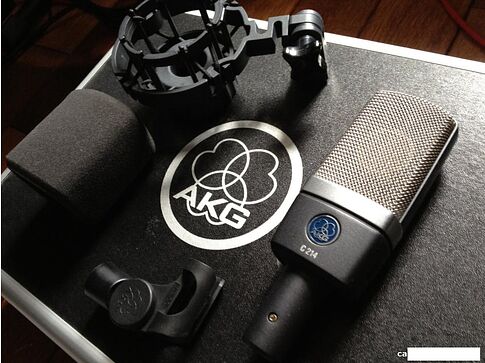 Микрофон AKG C214