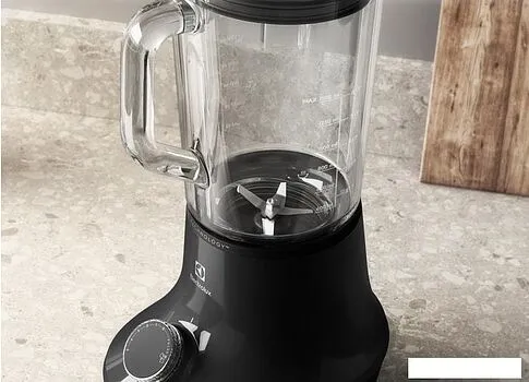 Стационарный блендер Electrolux E6TB1-4GB