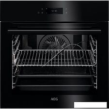 Электрический духовой шкаф AEG 8000 Assisted Cooking BPE748380B Электрический духовой шкаф AEG 8000 Assisted Cooking BPE748380B