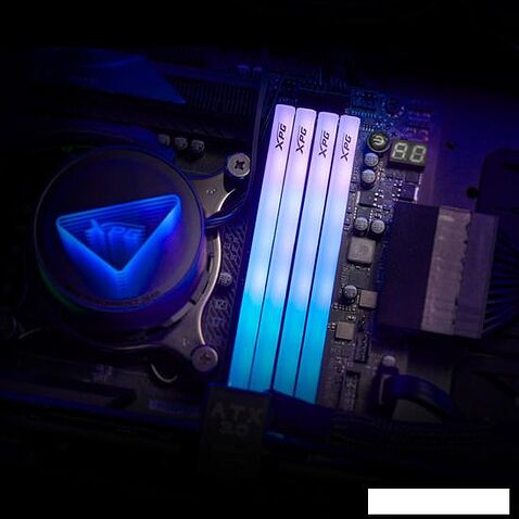 Оперативная память ADATA XPG Lancer Blade RGB 2x16ГБ DDR5 6000 МГц AX5U6000C3016G-DTLABRBK