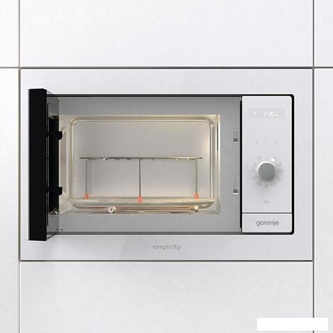 Микроволновая печь Gorenje BM235G1SYW