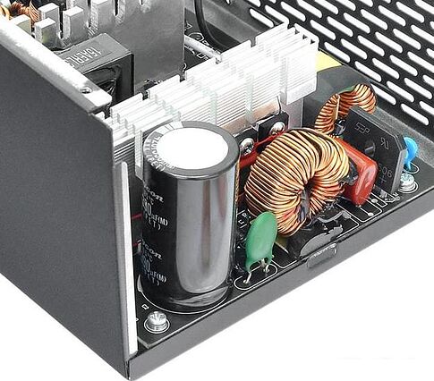 Блок питания Thermaltake Smart BX1 750W SPD-750AH2NKB-2