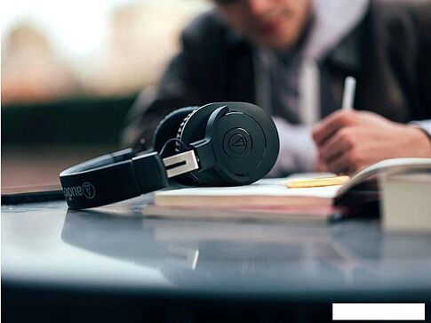 Наушники Audio-Technica ATH-M20xBT (черный)