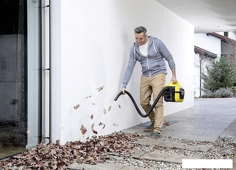Пылесос Karcher WD 1 Compact Battery 1.198-300.0