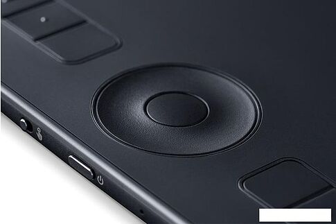 Графический планшет Wacom Intuos Pro PTH-860 (большой размер)