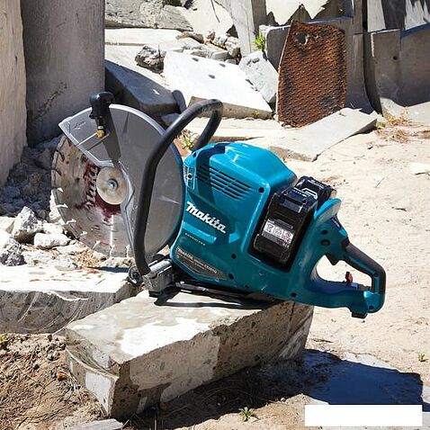 Электрорез Makita CE001GZ (без АКБ)