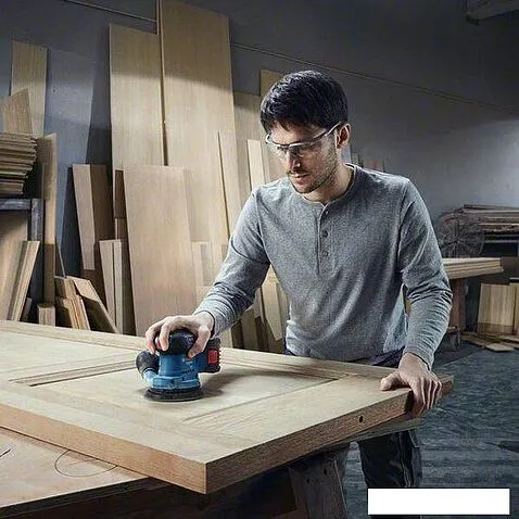 Эксцентриковая шлифмашина Bosch GEX 185-LI Professional 06013A5021 (с 1-м АКБ, кейс)