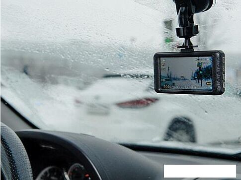 Автомобильный видеорегистратор Lexand LR21