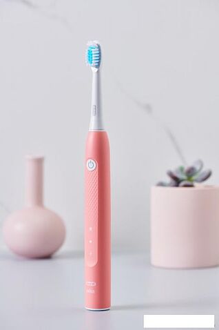 Электрическая зубная щетка Oral-B Pulsonic Slim Clean 2000 (розовый)