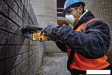 Угловая шлифмашина DeWalt DCG418N (без АКБ) Угловая шлифмашина DeWalt DCG418N (без АКБ)