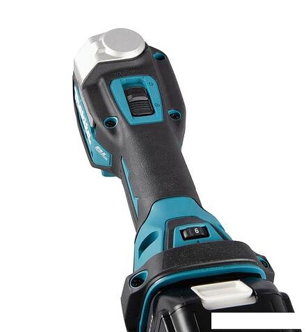 Реноватор Makita DTM52RTJX1 (с 2-мя АКБ, кейс, набор оснастки)